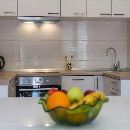 Mateo By Briskva * Kastelir